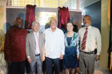 大外校长孙玉华与圭亚那总统拉莫塔、总理海因兹、驻圭大使张利民、圭大校长雅各布合影